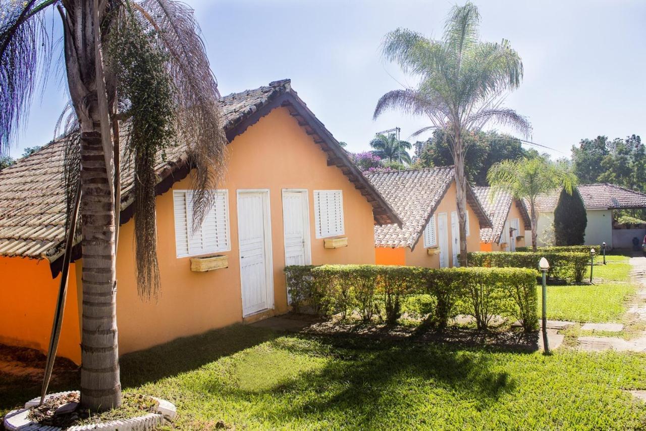 Chales Dois Amores Hotel Aguas de Sao Pedro Luaran gambar